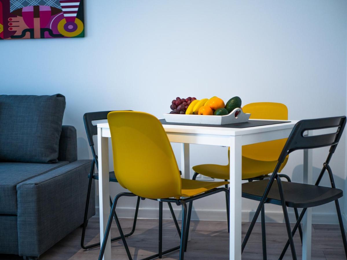 Apartamenty Homely Place Blisko Starego Rynku - Parking Poznań Exterior foto