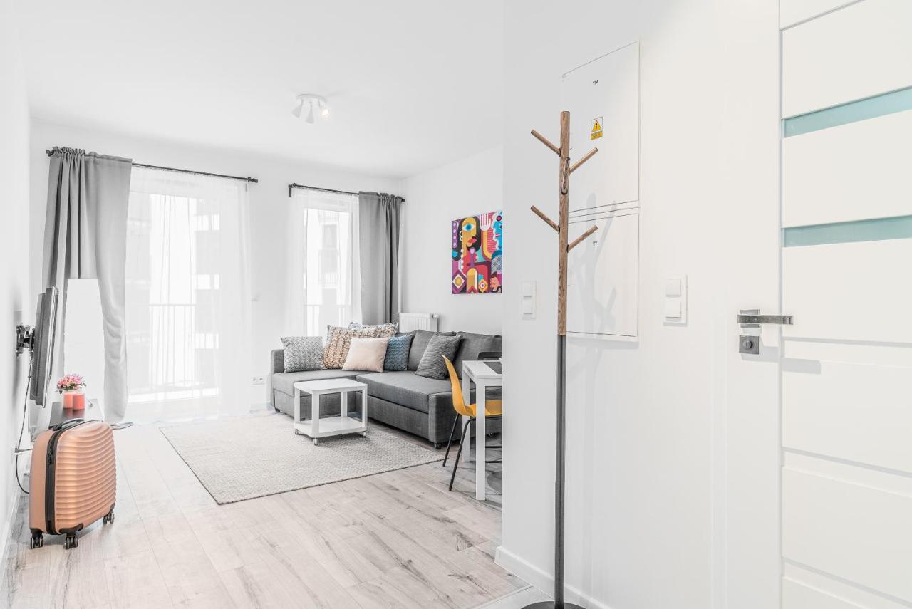 Apartamenty Homely Place Blisko Starego Rynku - Parking Poznań Exterior foto