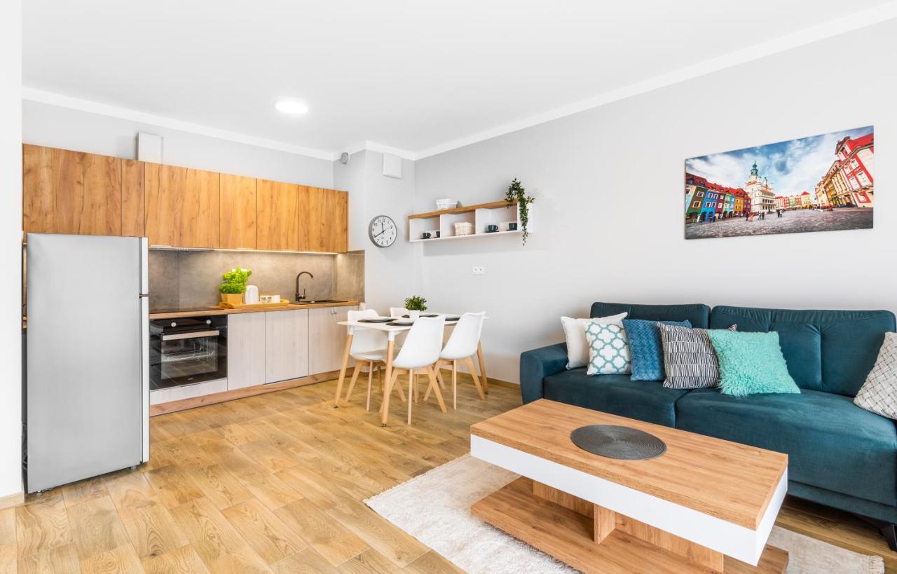 Apartamenty Homely Place Blisko Starego Rynku - Parking Poznań Exterior foto