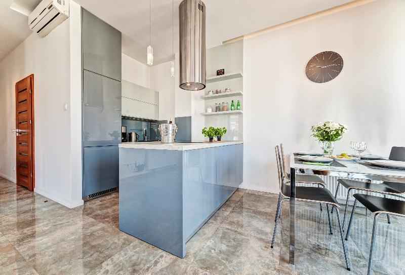 Apartamenty Homely Place Blisko Starego Rynku - Parking Poznań Exterior foto